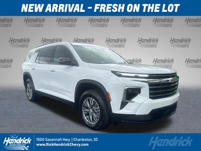 Certified 2025 Chevrolet Traverse LT