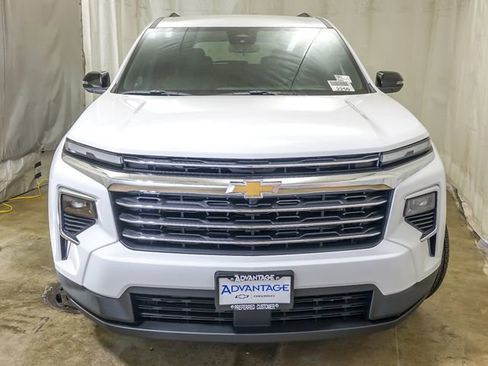 New 2026 Chevrolet Traverse LT FWD image 5