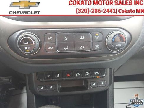 Used 2022 Chevrolet Colorado Z71 AWD/4WD image 19