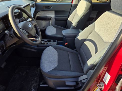 New 2026 Ford Maverick XLT FWD image 8