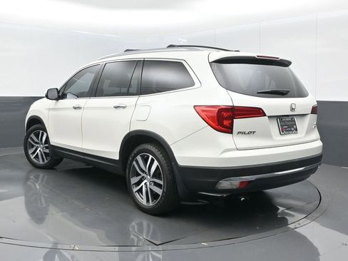 Used 2018 Honda Pilot Elite image 6