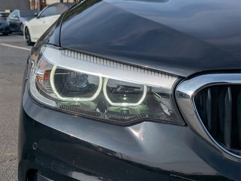 Used 2020 BMW 530i w/ Convenience Package image 25