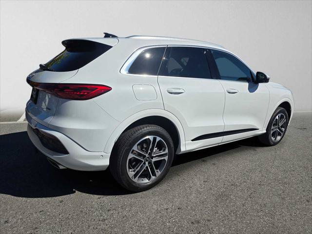 New 2026 Audi Q5 Premium Plus AWD/4WD image 3