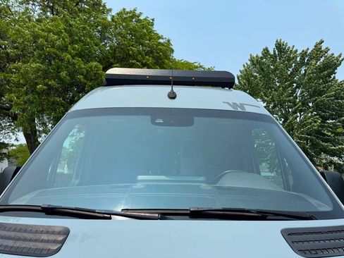 Used 2021 Mercedes-Benz Sprinter 2500 image 8