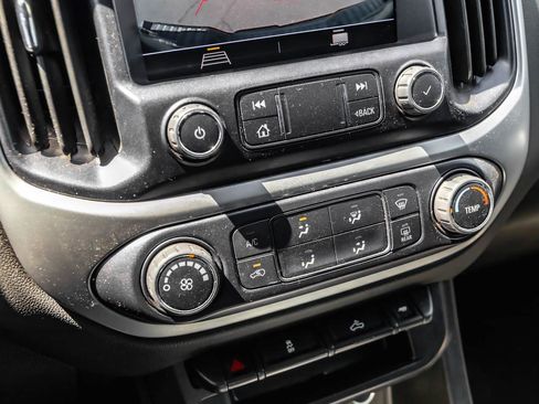 Used 2021 Chevrolet Colorado LT w/ LT Convenience Package RWD image 15