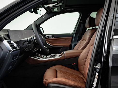 New 2026 BMW X5 xDrive40i w/ Climate Comfort Package image 24