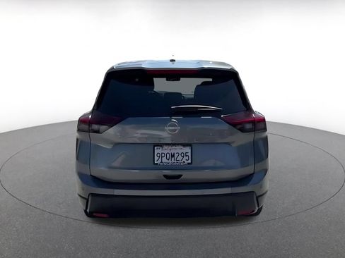 Used 2025 Nissan Rogue SV FWD image 10
