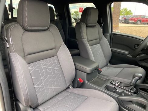 New 2026 Nissan Frontier SV AWD/4WD image 9