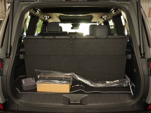 Used 2025 Lexus GX 550 image 34