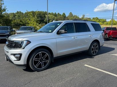 Used 2019 Ford Expedition Limited w/ Equipment Group 303A