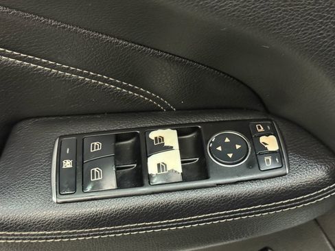 Used 2013 Mercedes-Benz ML 350 ML 350 Sport Utility 4D image 25