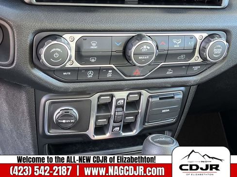 New 2026 Jeep Gladiator Sport image 25