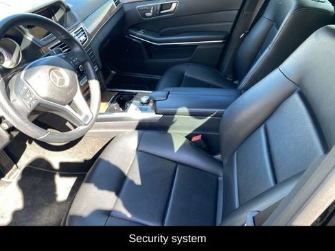 Used 2014 Mercedes-Benz E 350 Sedan image 7
