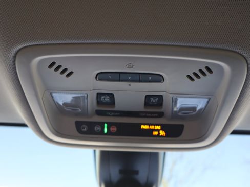 Used 2020 Chevrolet Traverse Premier w/ Redline Edition image 31