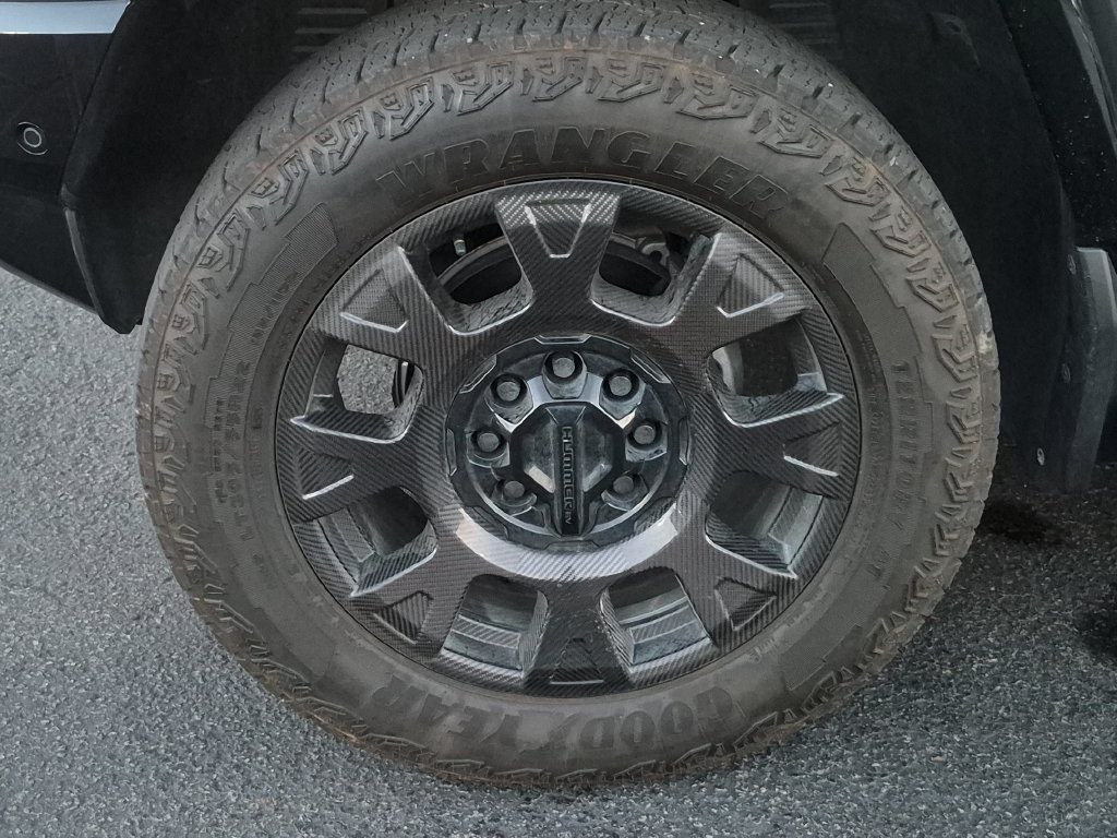 Used 2026 GMC Hummer EV 3X w/ Carbon Fiber Edition Package AWD/4WD image 14