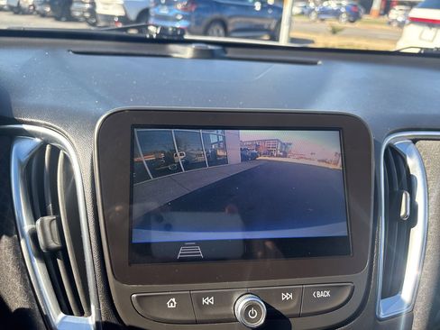 Used 2020 Chevrolet Malibu LT image 31