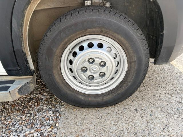 Used 2025 RAM ProMaster 2500 w/ U-Haul Equipment Group FWD image 19