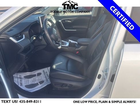 Used 2024 Toyota RAV4 XLE Premium image 10