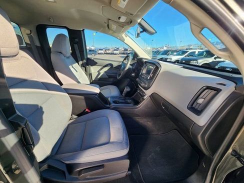 Used 2018 Chevrolet Colorado W/T w/ WT Convenience Package image 13