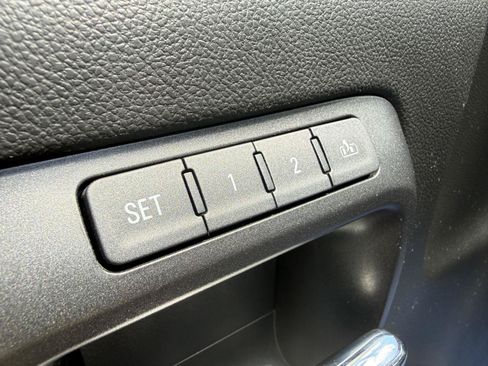 Used 2018 GMC Sierra 1500 SLT AWD/4WD image 9