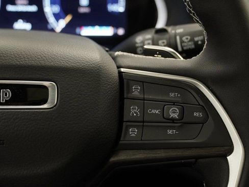New 2026 Jeep Grand Cherokee Altitude AWD/4WD image 28
