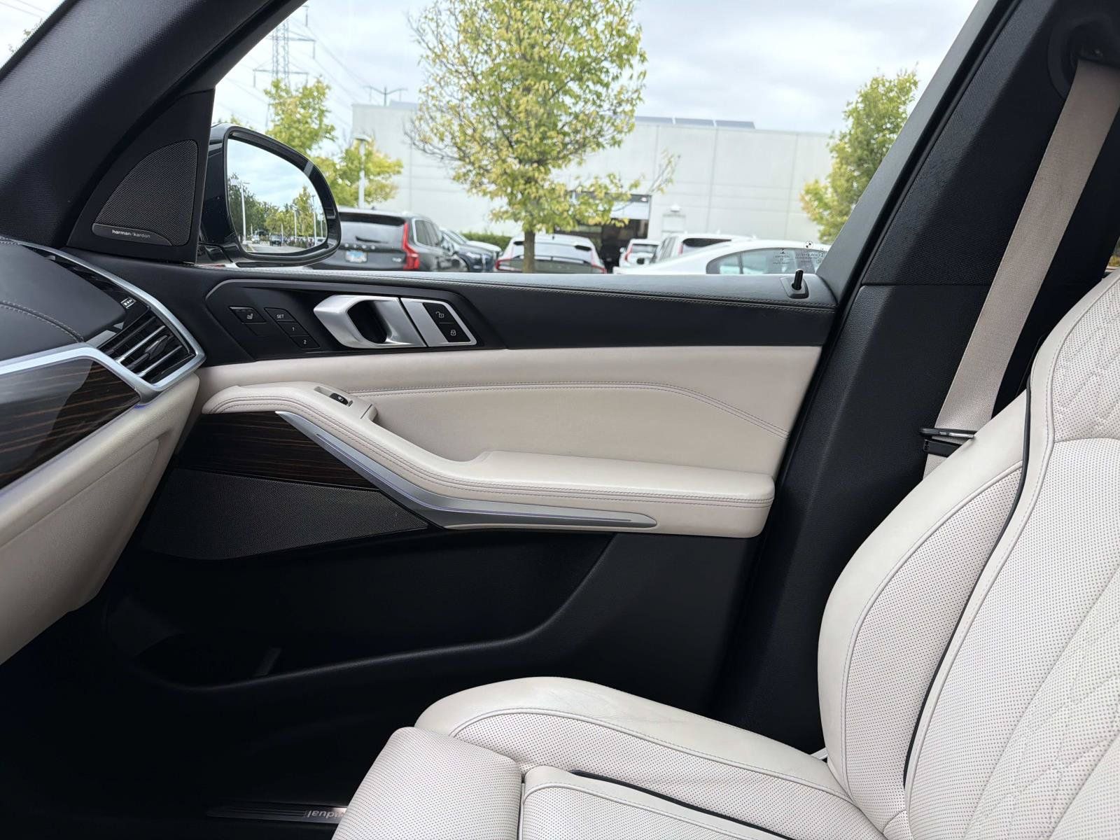 Used 2020 BMW X5 xDrive40i w/ Premium Package AWD/4WD image 22