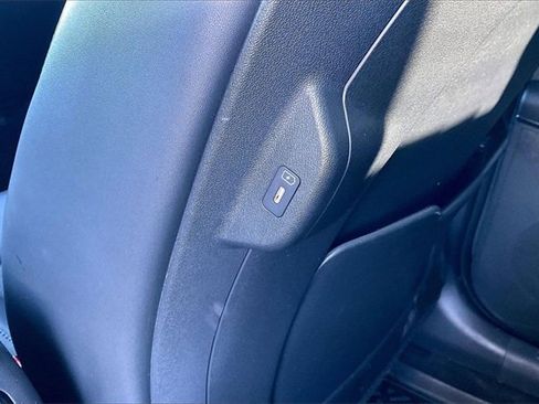 Used 2023 Kia Niro EX Touring image 26