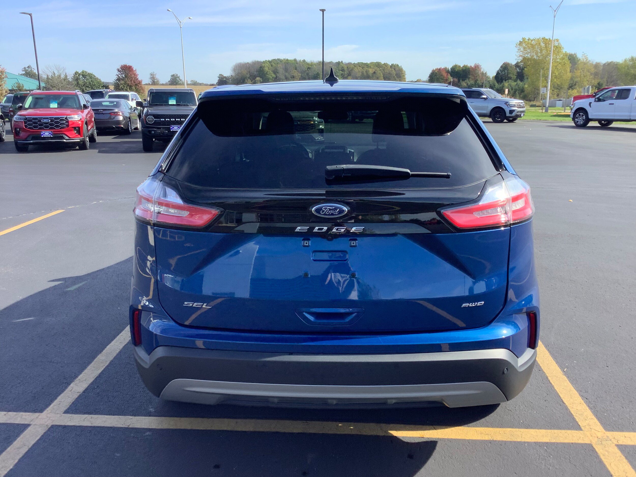 Used 2024 Ford Edge SEL w/ Convenience Package AWD/4WD image 5