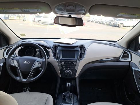 Used 2017 Hyundai Santa Fe Sport image 18