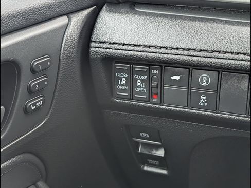 Used 2024 Honda Odyssey EX-L image 25