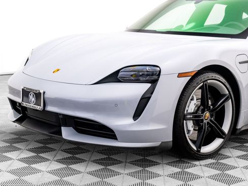 Certified 2022 Porsche Taycan Turbo w/ Premium Package image 38