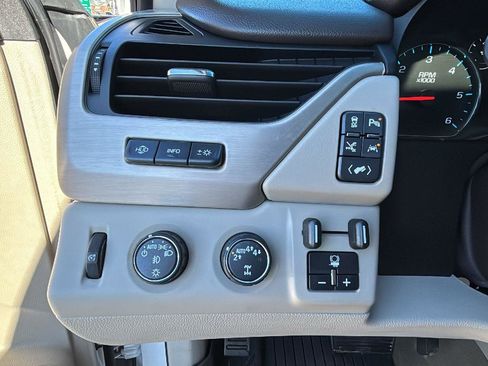 Certified 2017 GMC Yukon Denali w/ Open Road Package image 13