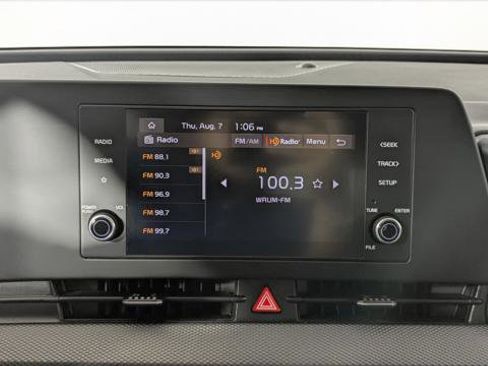 Used 2024 Kia Sportage LX image 29