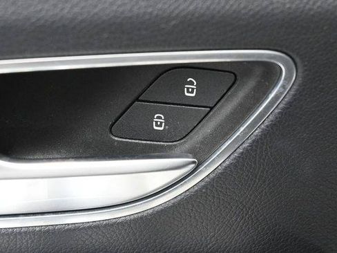 Used 2021 Mercedes-Benz GLS 580 4MATIC image 13