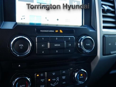 Used 2017 Ford F250 Lariat w/ Chrome Package image 17