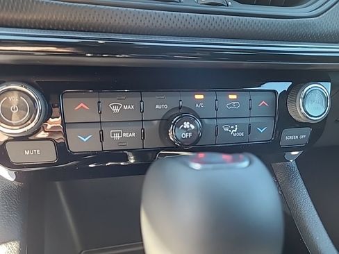 New 2026 Jeep Compass Limited AWD/4WD image 30