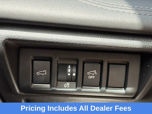 Used 2023 Subaru Outback Limited AWD/4WD image 17