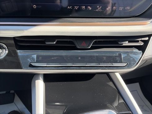 New 2026 Buick Envision Avenir image 23