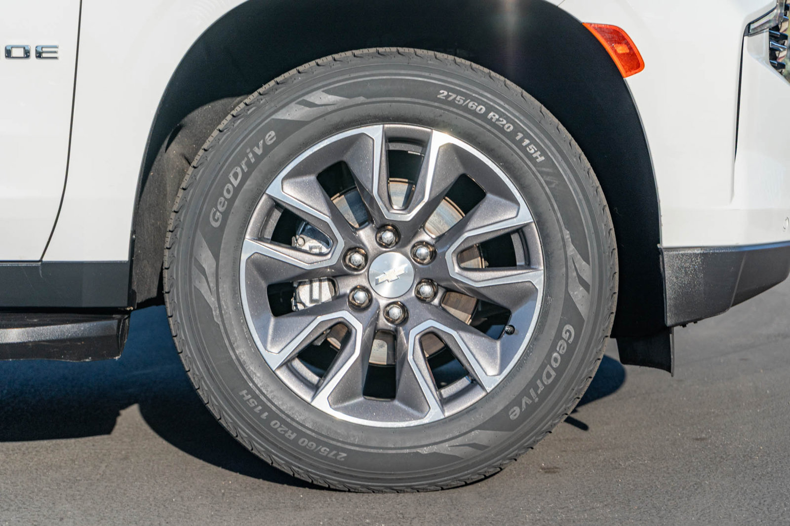Used 2022 Chevrolet Tahoe LT w/ LT Signature Package RWD image 12