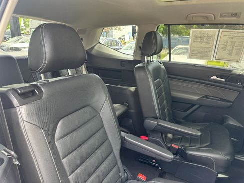 Used 2021 Volkswagen Atlas SEL Premium AWD/4WD image 16