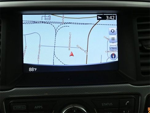 Used 2018 Nissan Pathfinder SL w/ SL Premium Package image 16