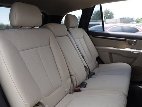 Used 2010 Hyundai Santa Fe GLS FWD image 17