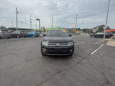 Used 2019 Volkswagen Atlas SE w/ Towing Package AWD/4WD image 4