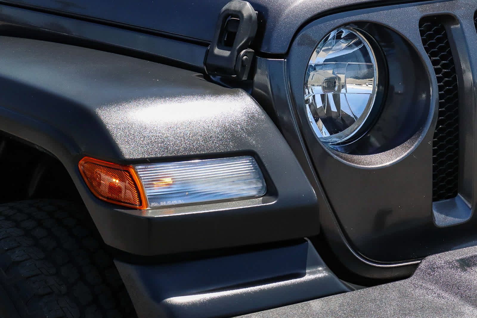 Used 2021 Jeep Wrangler Unlimited Sport AWD/4WD image 4