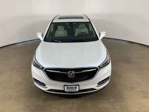 Used 2018 Buick Enclave Premium w/ Experience Buick Package image 4