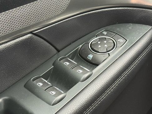 Used 2018 Ford Explorer XLT w/ Equipment Group 202A image 44