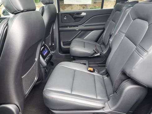 New 2026 Lincoln Aviator AWD image 12