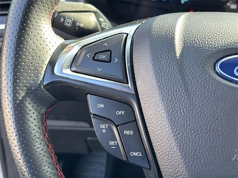 Used 2024 Ford Edge ST-Line image 25