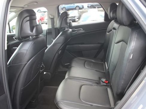 Used 2024 Kia Sportage EX AWD/4WD image 25