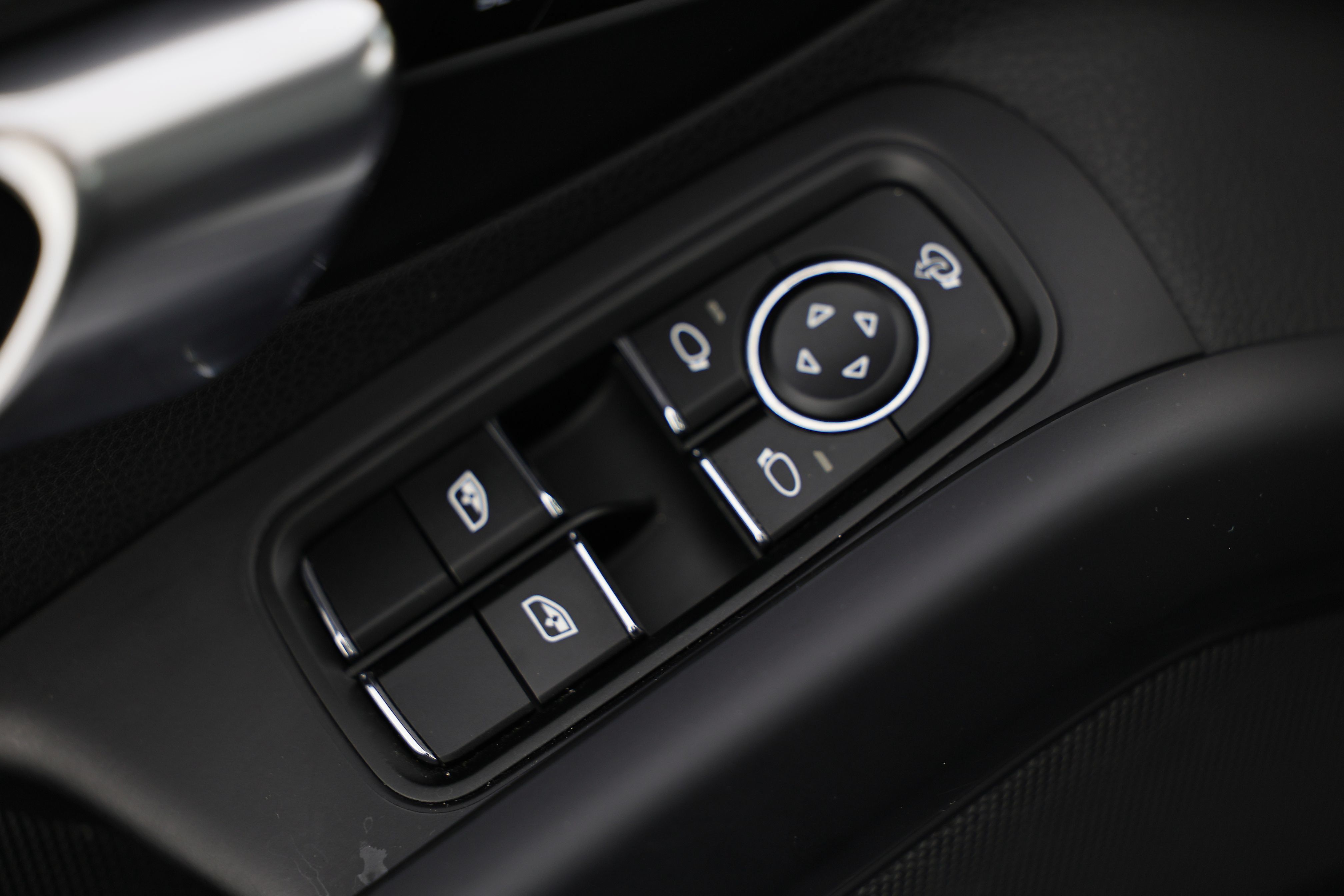 Certified 2024 Porsche 718 Cayman S RWD image 24